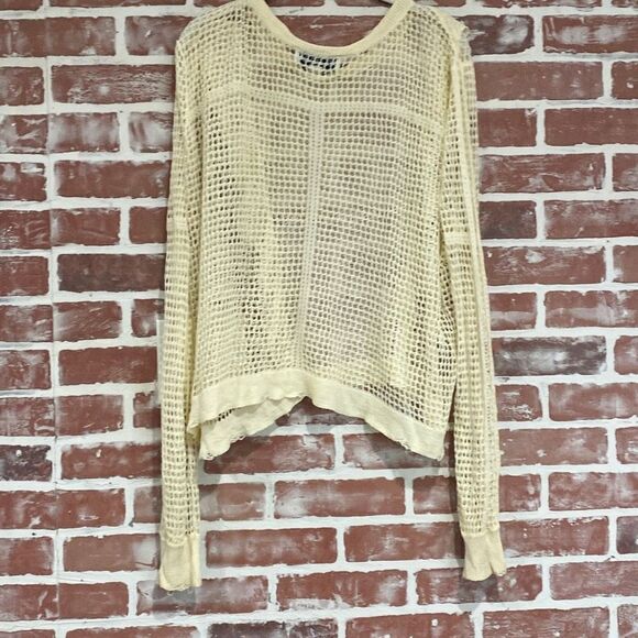 C6 Wildfox Cream Ruffle Front Open Knit Long Sleeve Distressed Sweater Size Larg - Picture 4 of 7